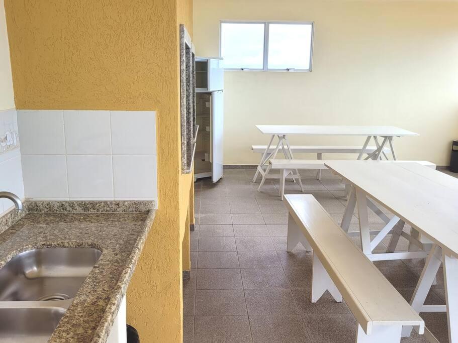 Apartamento Brejatuba Beira Mar Guaratuba Exterior foto